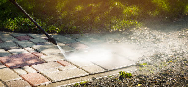 Best Gutter Cleaning  in Waterflow, NM